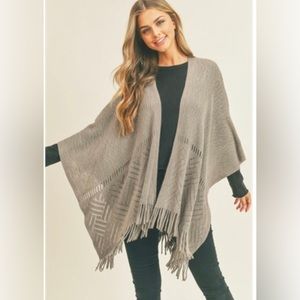 Herringbone Knit Fringe Ruana Wrap (Gray)